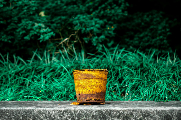 rostig und in die Jahre gekommen Foto unsplash
