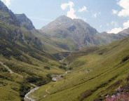 Abstieg nach Cassaccia. Auch die Römer waren schon da. Foto Tour Explorer.